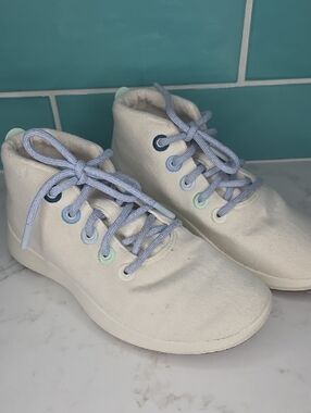 allbirds Womens Wool High-Top Sneakers in Off-White with Light Blue Laces